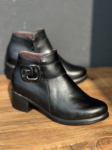 نیم بوت مهوا