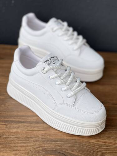 کتونی نگینی 