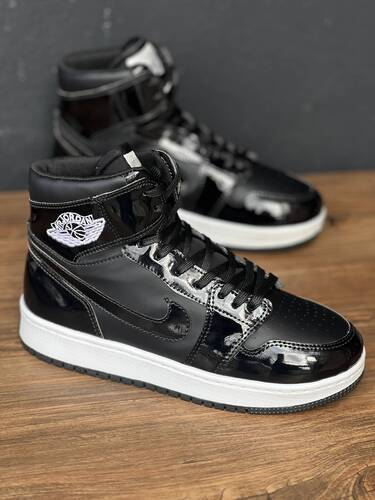 کتونی جردن ساق دار