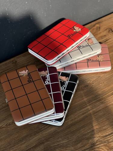 کیف پول مانیکوری پروانه