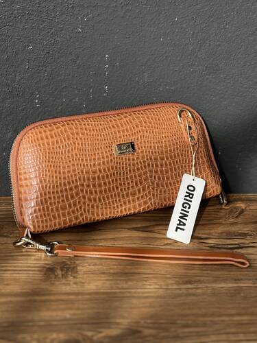 هم کیف دستی هم شونی هم کیف پول