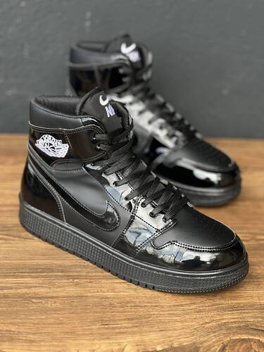 کتونی جردن ساق دار