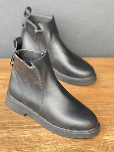 بوت نیم ساق 