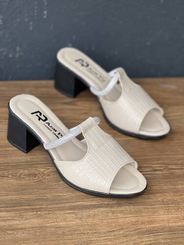 صندل طبی پاشنه دار 